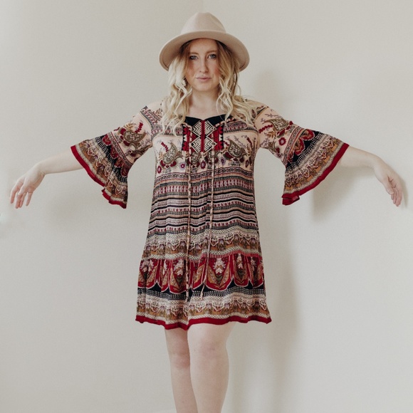 Free People Dresses & Skirts - Velzera Boho Flowy Aztec Floral Dress